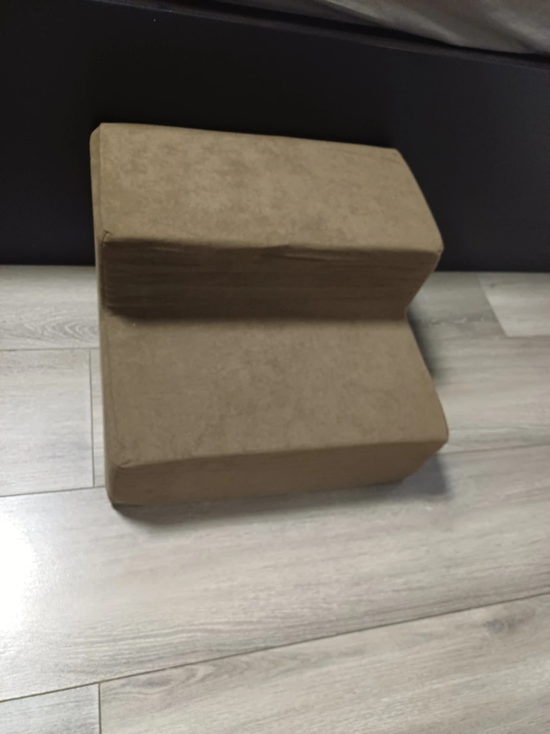 Brown foam pet stairs (2 steps) - photo 4