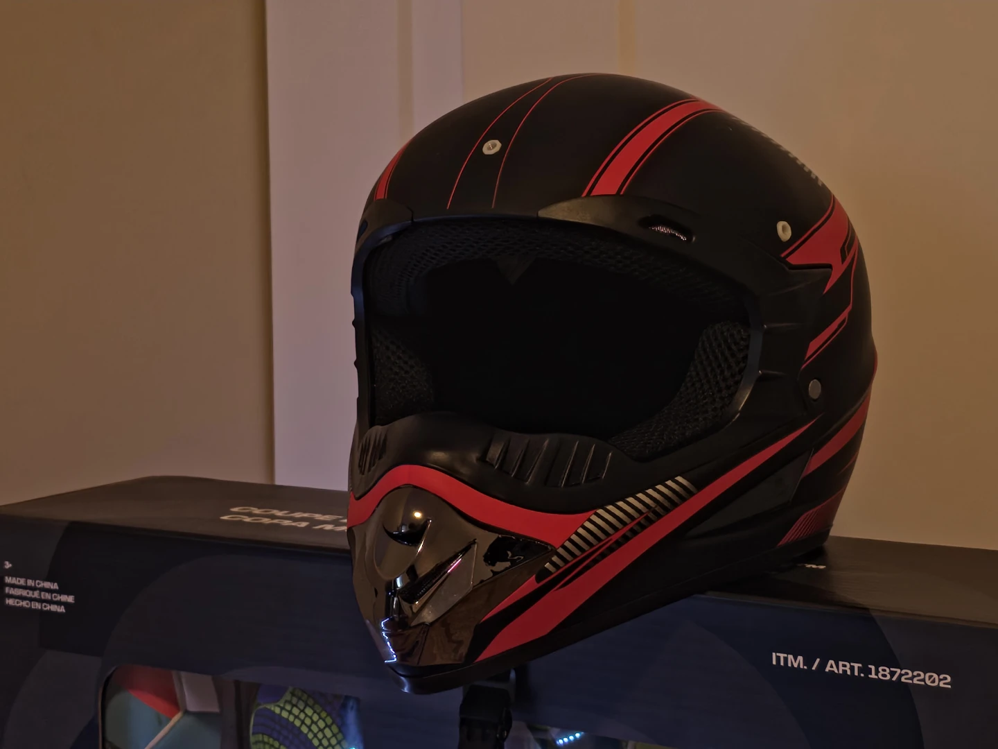 Sanding CH-202 Black and Red Helmet - photo 3