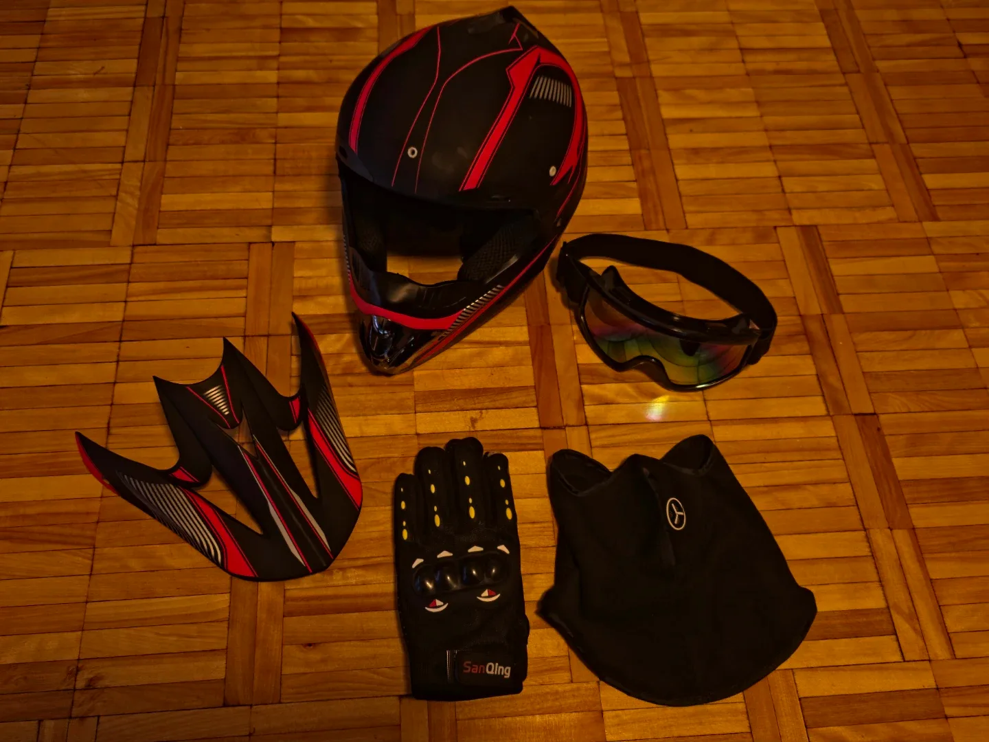 Sanding CH-202 Black and Red Helmet