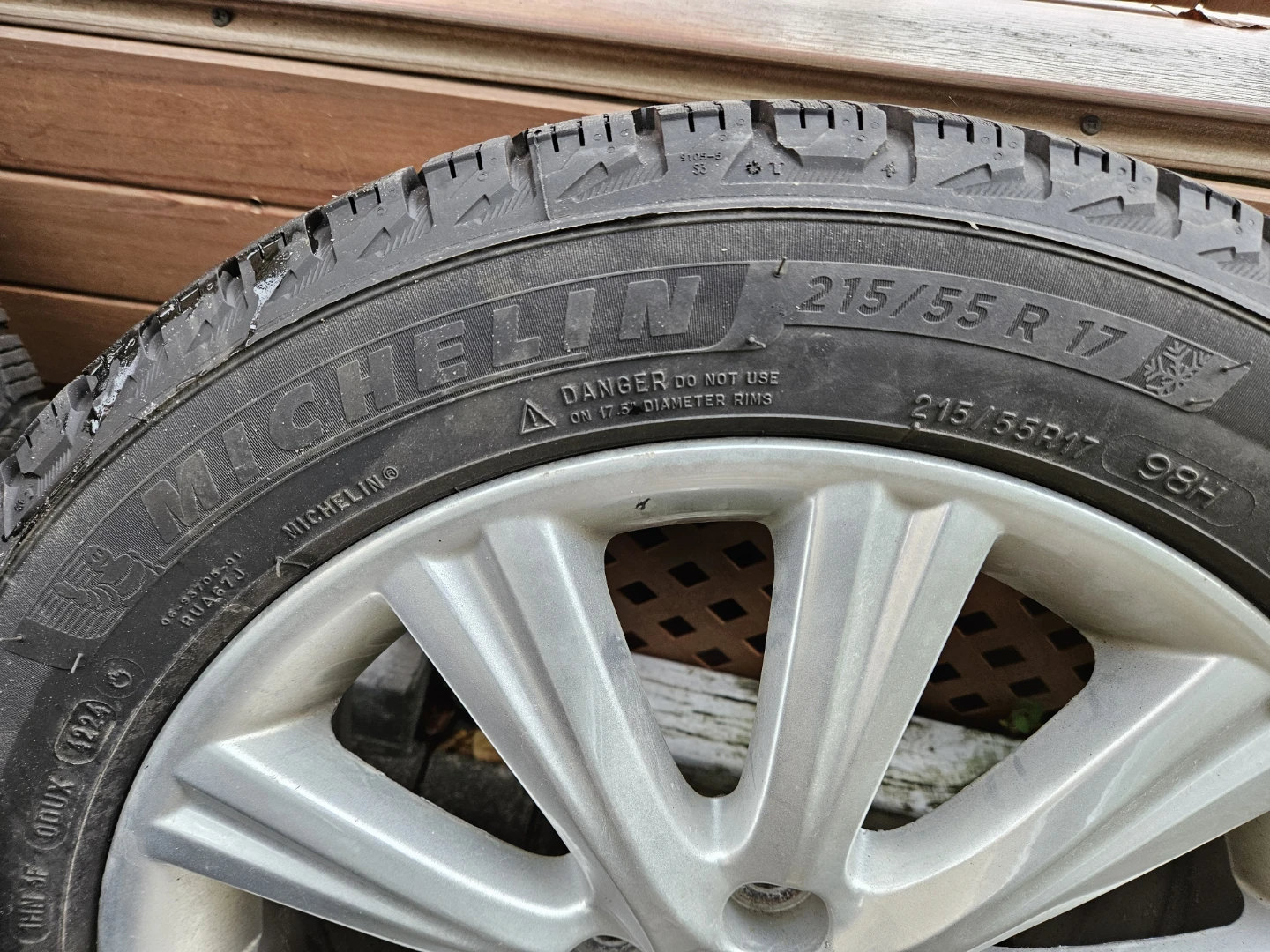 Set of 4 Michelin X-Ice 215/55R17 Tires on Rims