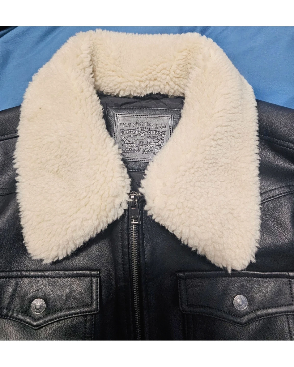 ✨NWT Levi's Faux Leather Cropped Western Bomber Jacket - Size L✨ - photo 5