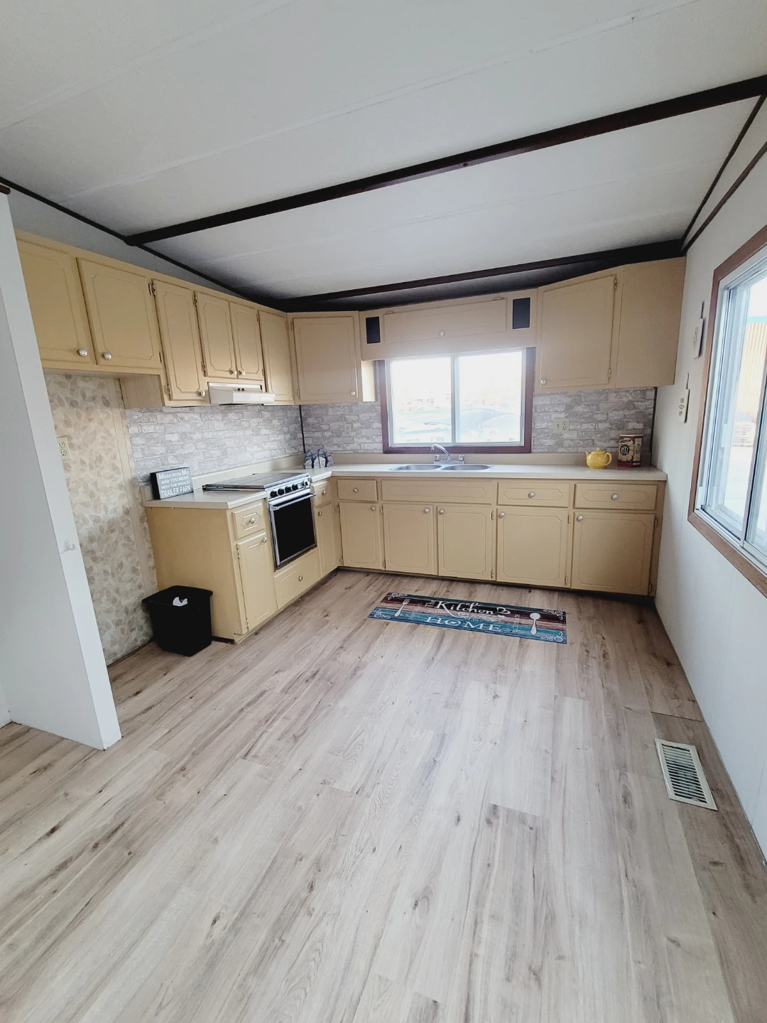 Northlander Chalet Mobile home 10x40 Four season - photo 2