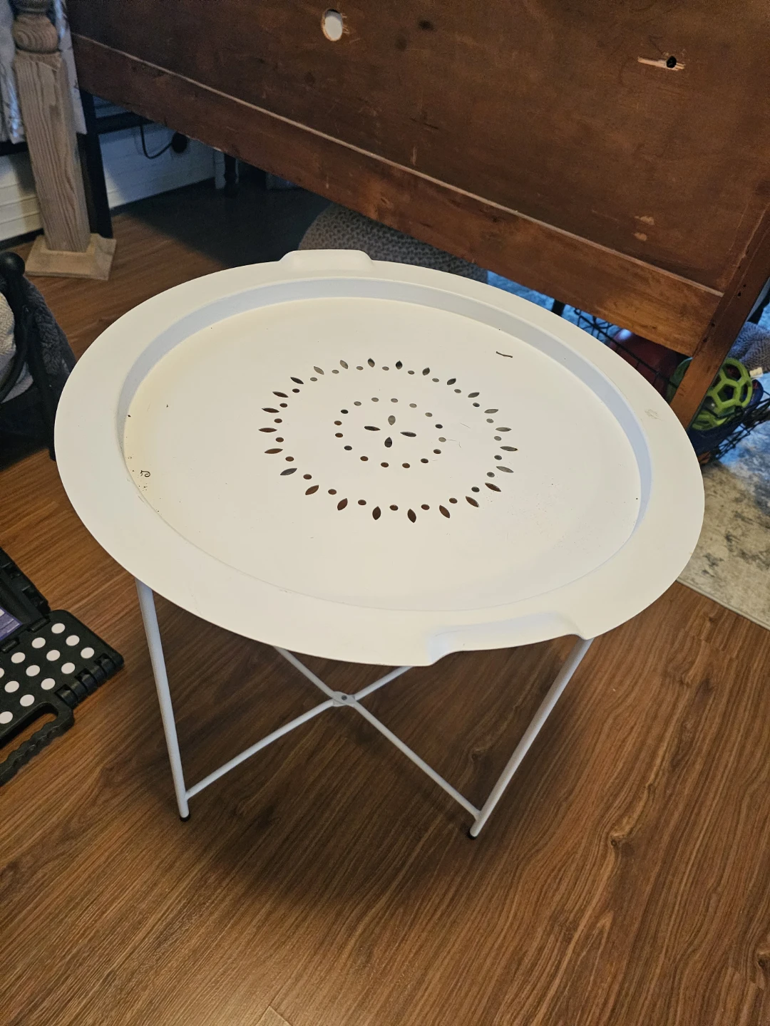 White metal round folding table