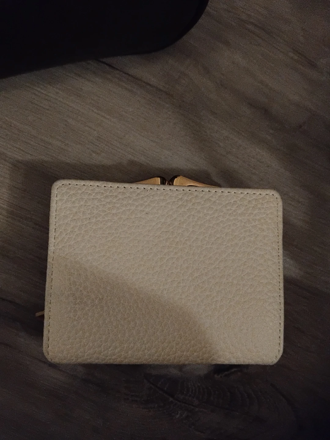 Chrisbella Tri-Fold Wallet - photo 2