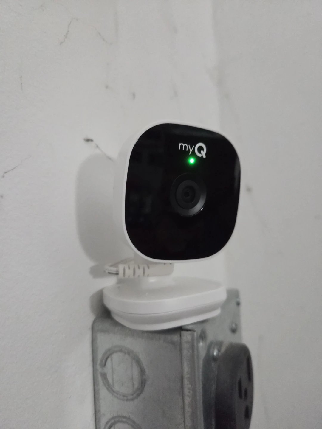 myQ Smart Garage Camera