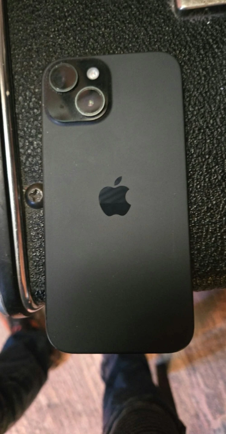 Apple iPhone 15 Black (ICLOUD LOCKED FOR PARTS)