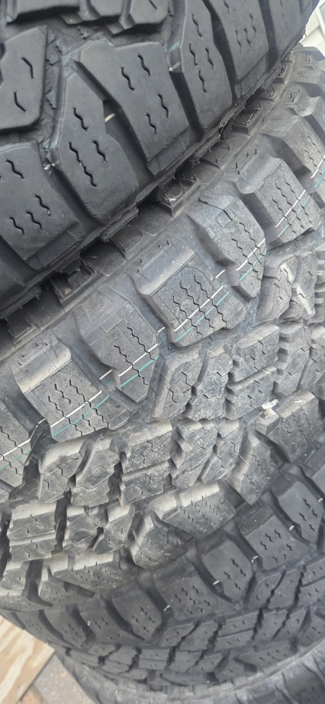 265/65R17 GOOD YEAR WRANGLER DURATRAC - - photo 3