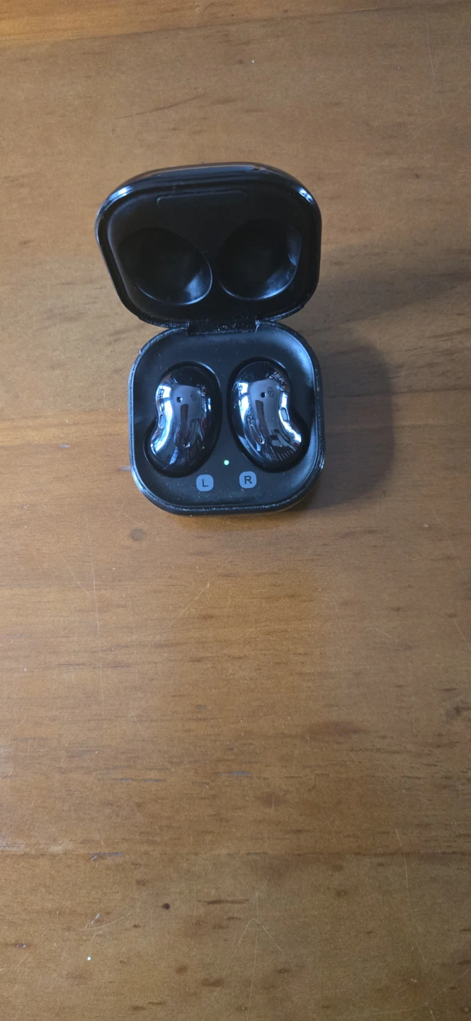 Galaxy buds live 25 dollars - photo 2