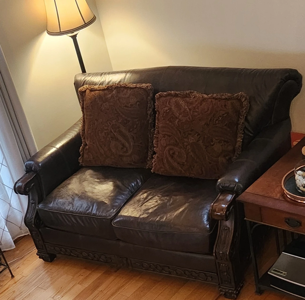 3 pcs Dark brown leather sofa and two loveseat set - photo 4