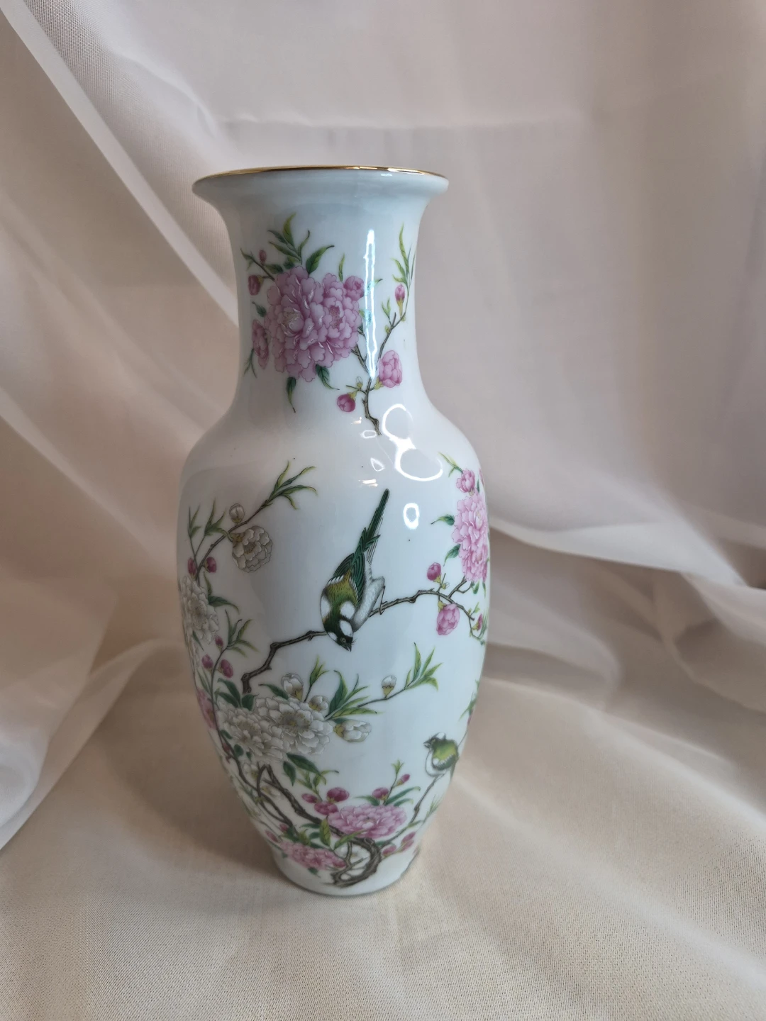 Beautiful 8" SAJI Fine China Vase, Chinoisere Vintage - photo 2