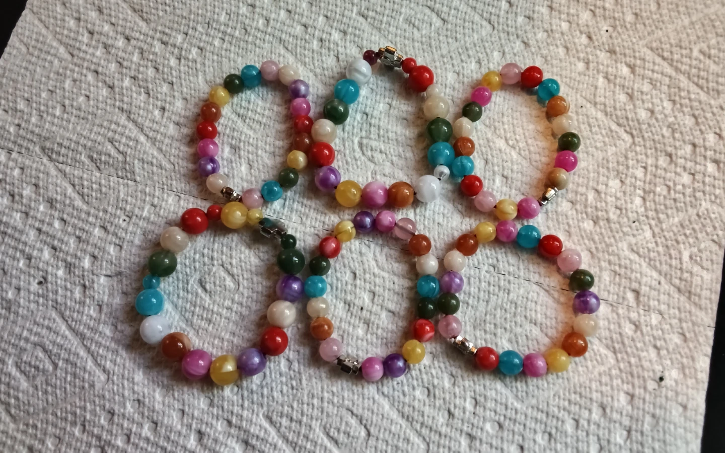Set of 6 Multicoloured Beaded Bracelets - photo 2