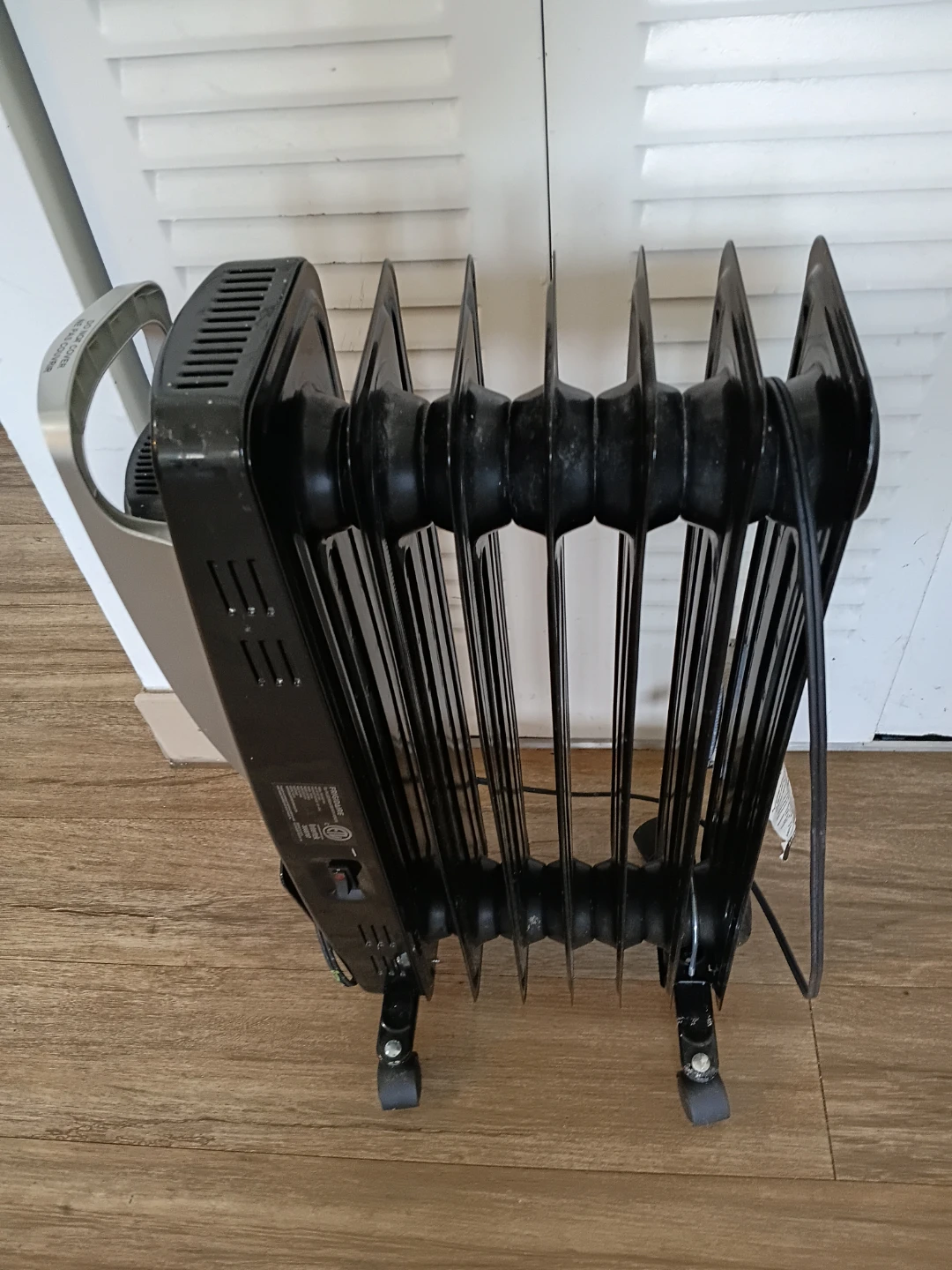 Frigidaire Oil-Filled Radiator Heater