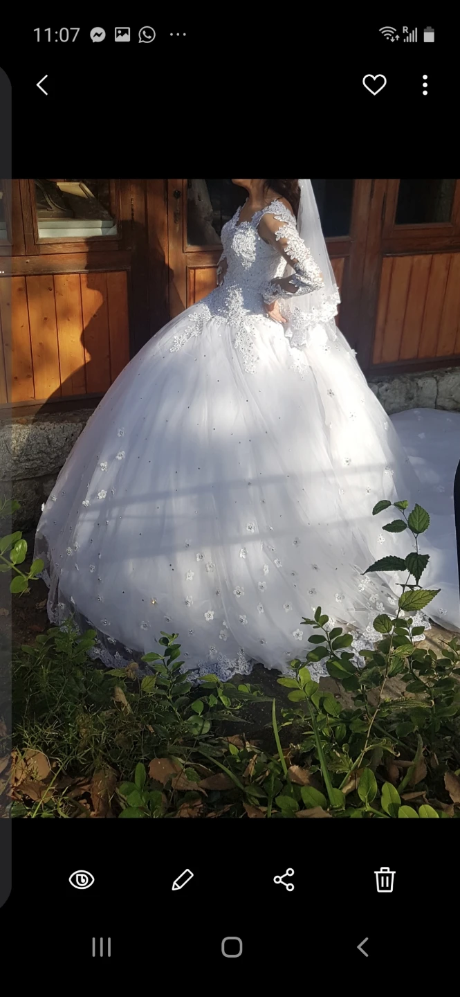 White Wedding Ball Gown with Lace - photo 2