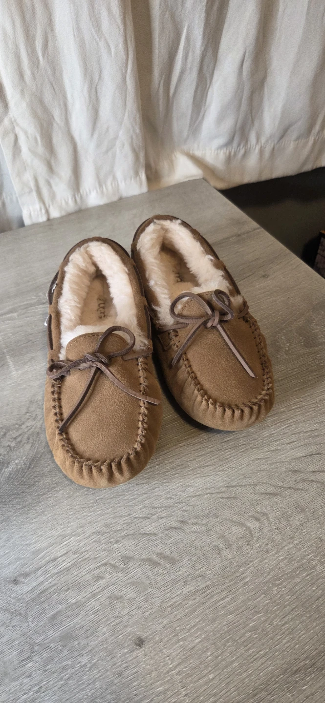 UGG Kids Slippers - photo 2