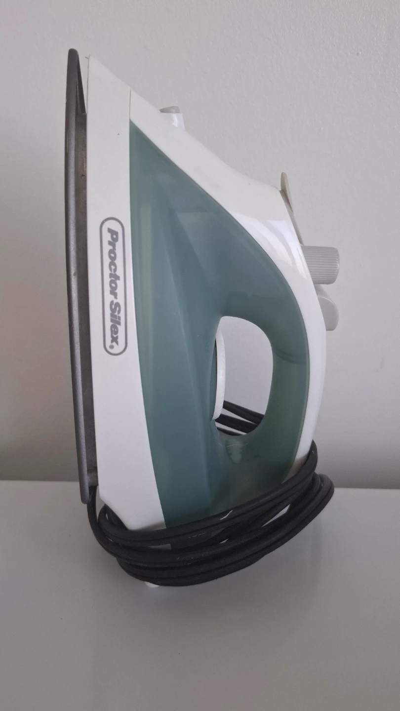 Proctor Silex Steam Iron Type 1103 - photo 2