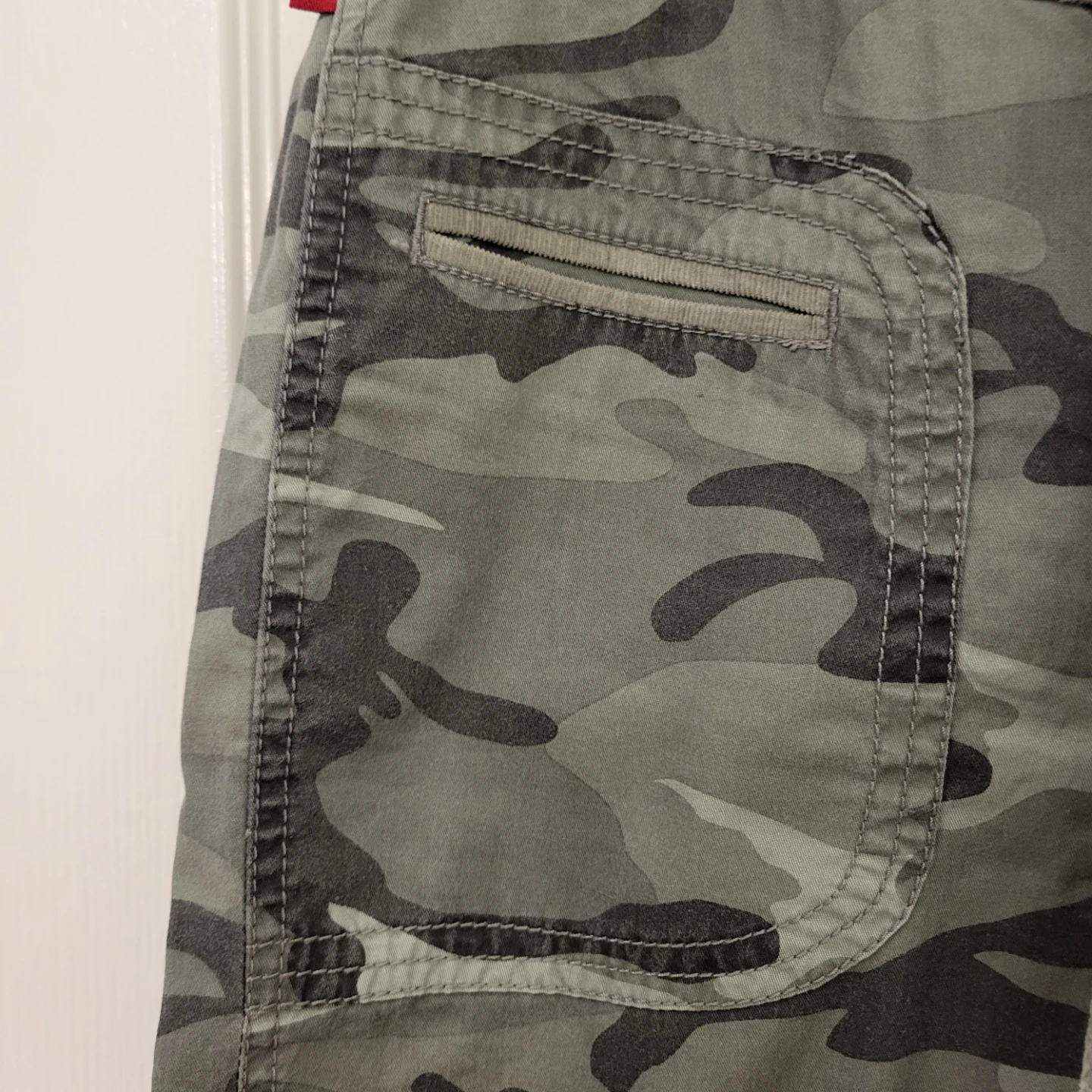 New Camo Cargo Capri Pants - photo 4