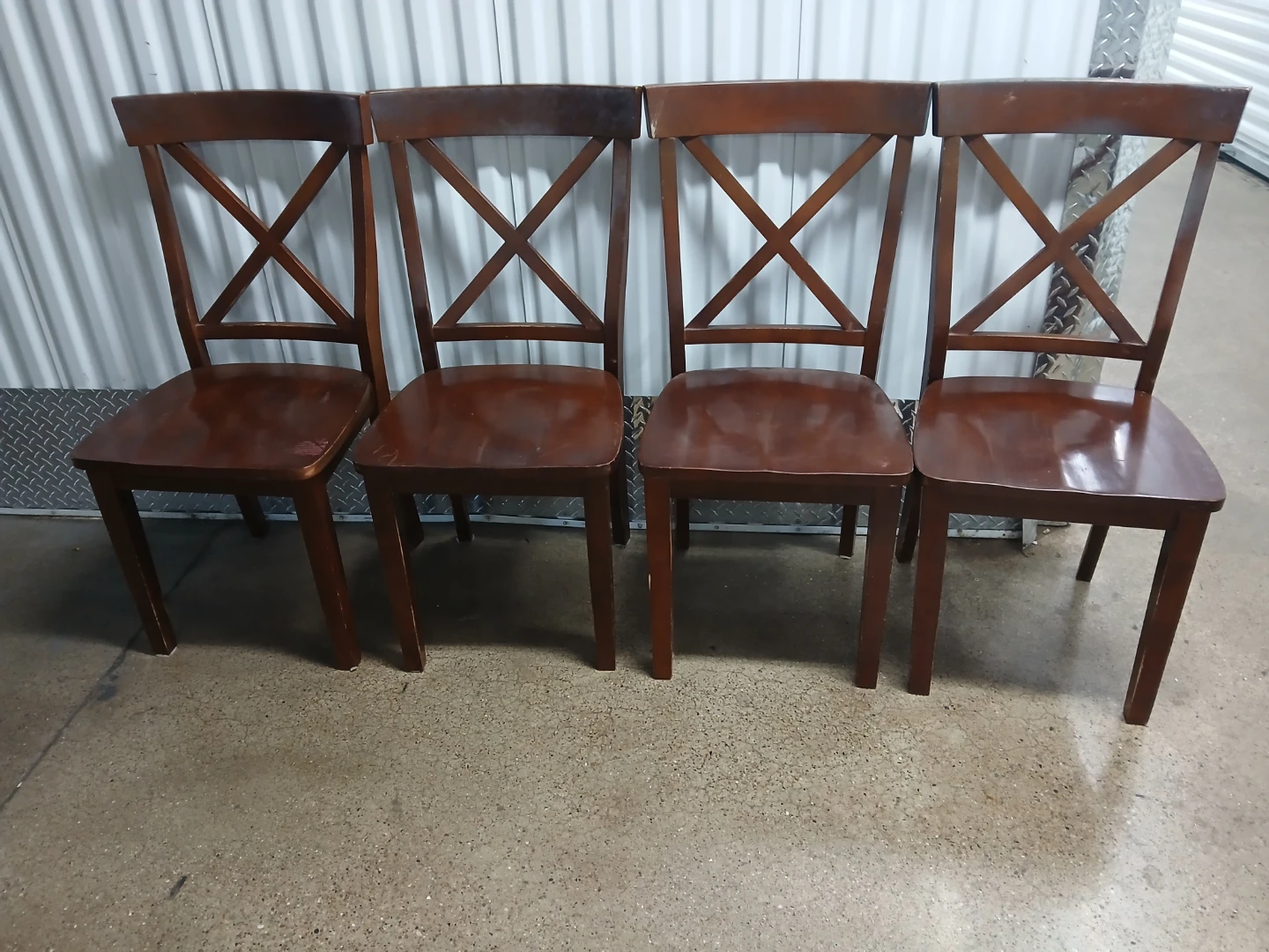 4 chears solid wood
