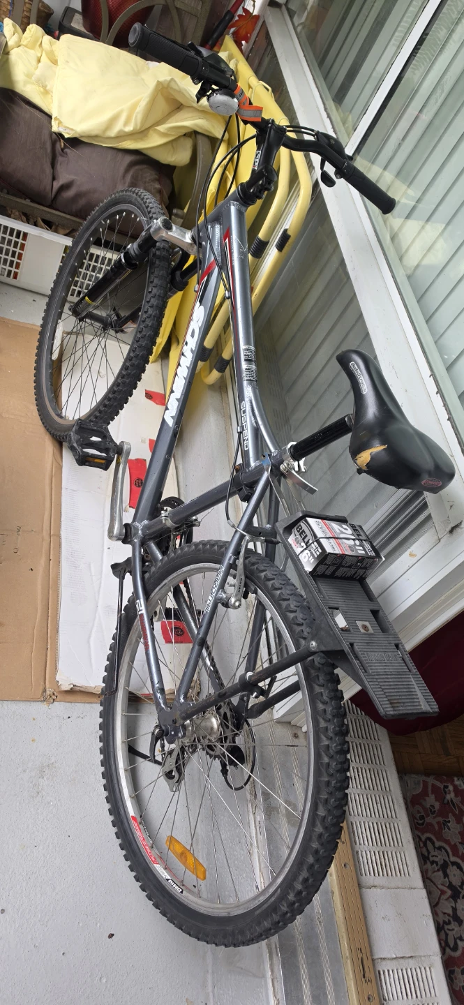 Schwinn  Mountain Bike 21-speed Shimano