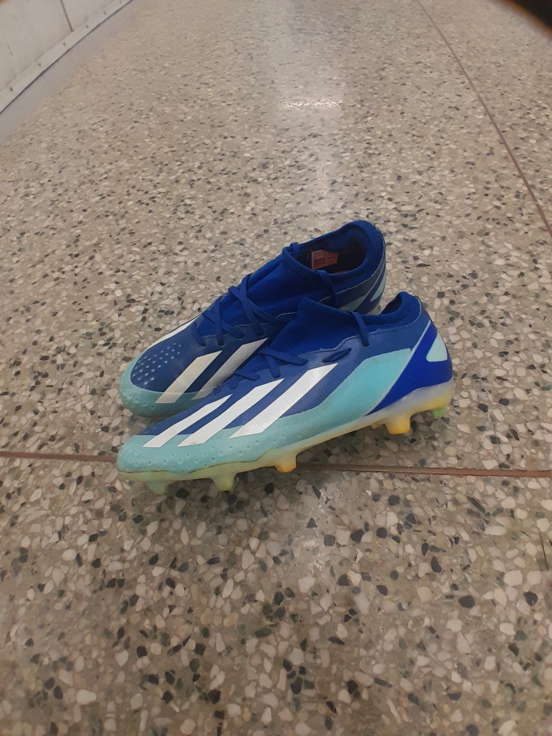 Adidas X Soccer Cleats - Blue and White Boys Size 7 - photo 5