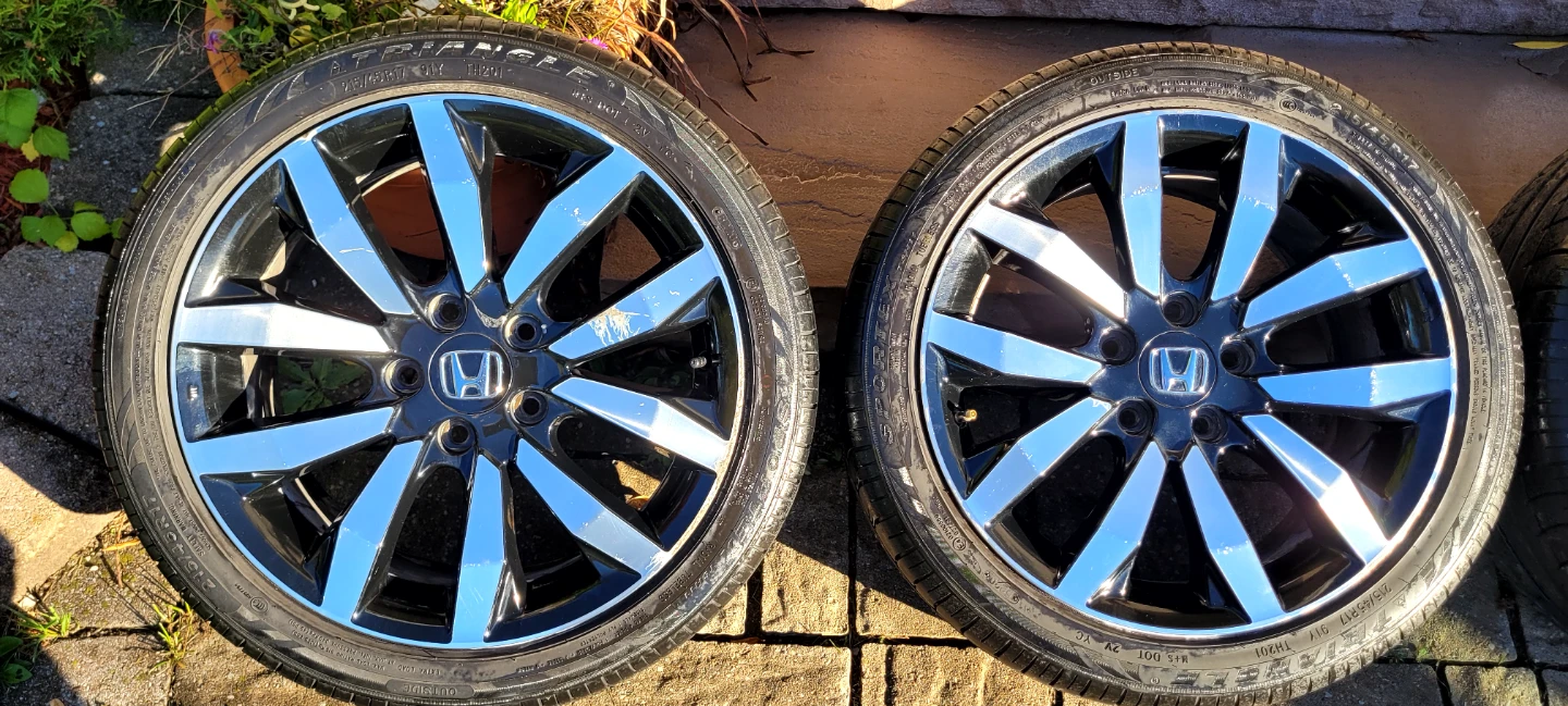 Set of 4 Honda Alloy Wheels with Tires - photo 3