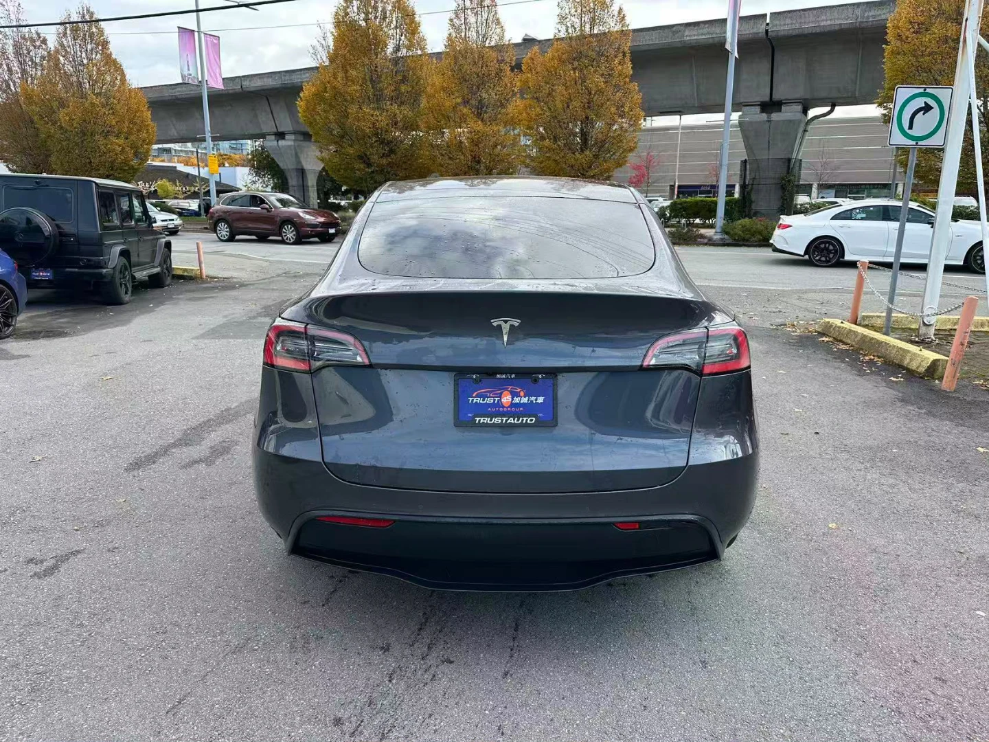 2021 Tesla Model Y - photo 4