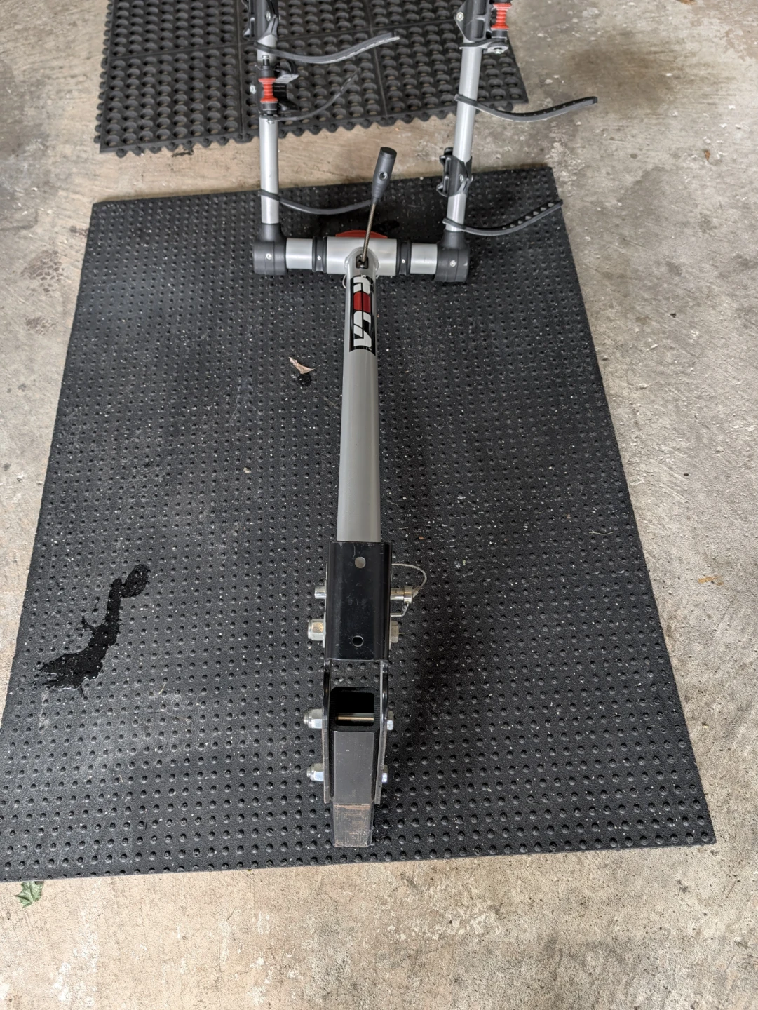 Rola Hitch-Mounted 4-Bike Rack - photo 3