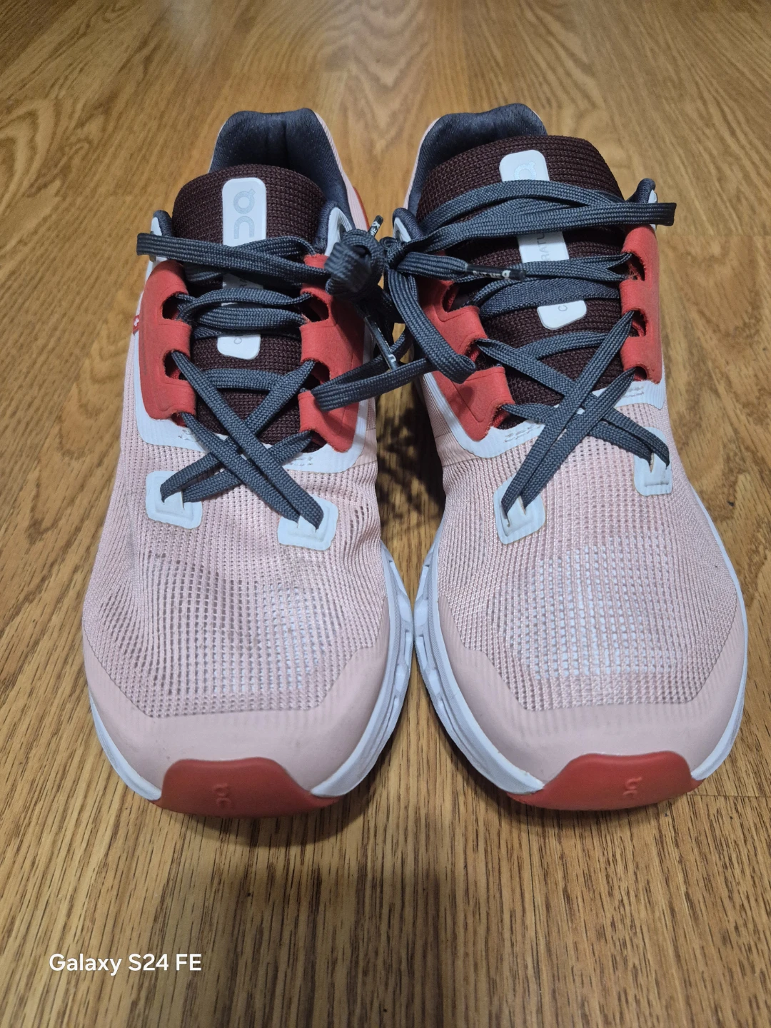 On Cloudstratus Running Shoes Pink