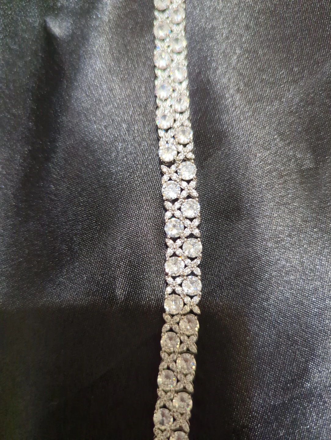 Silver-tone crystal tennis bracelet - photo 4