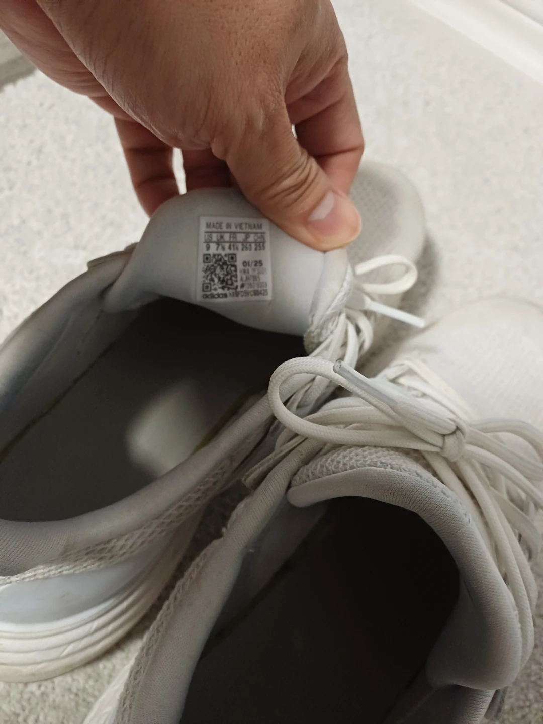 Two Pairs of Adidas Sneakers - Sizes 8.5 and 9 - photo 5