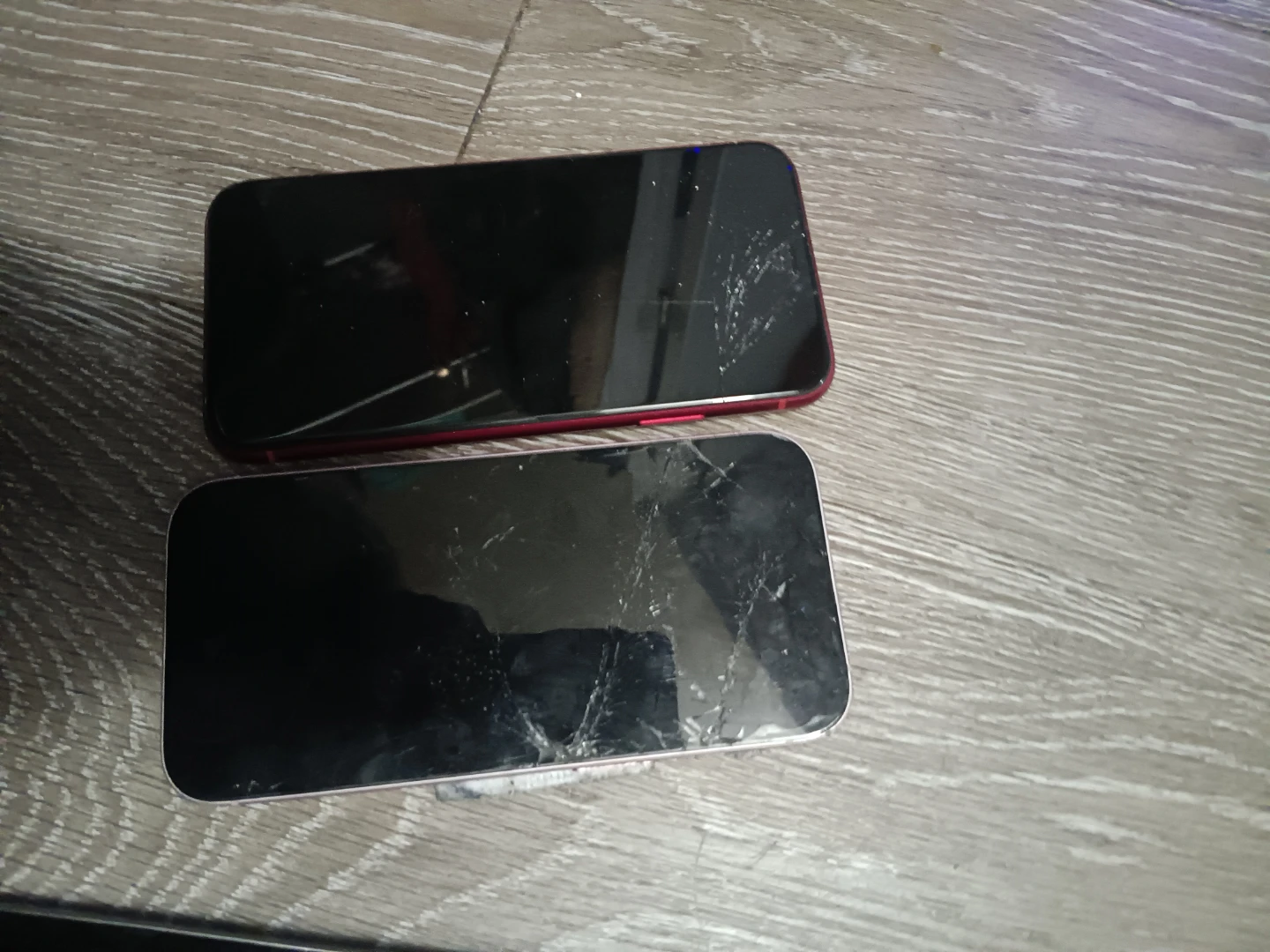 Assorted Apple devices for parts - photo 4