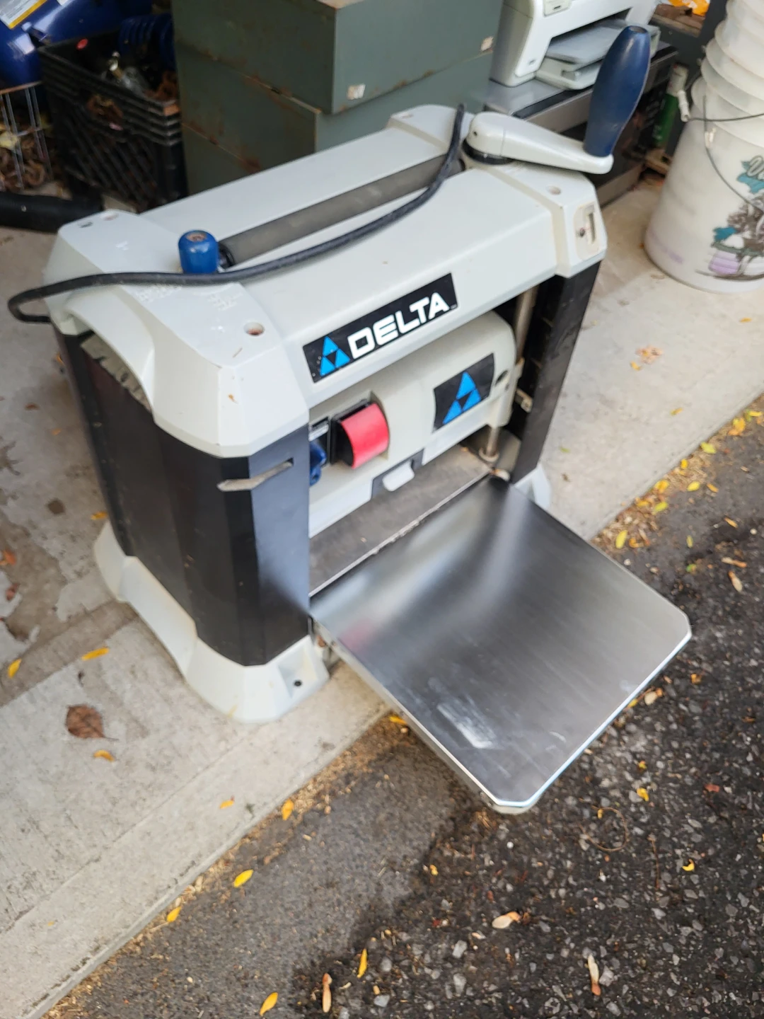 Delta 13" Two-Speed Finishing Planer Model 22-580 - photo 2