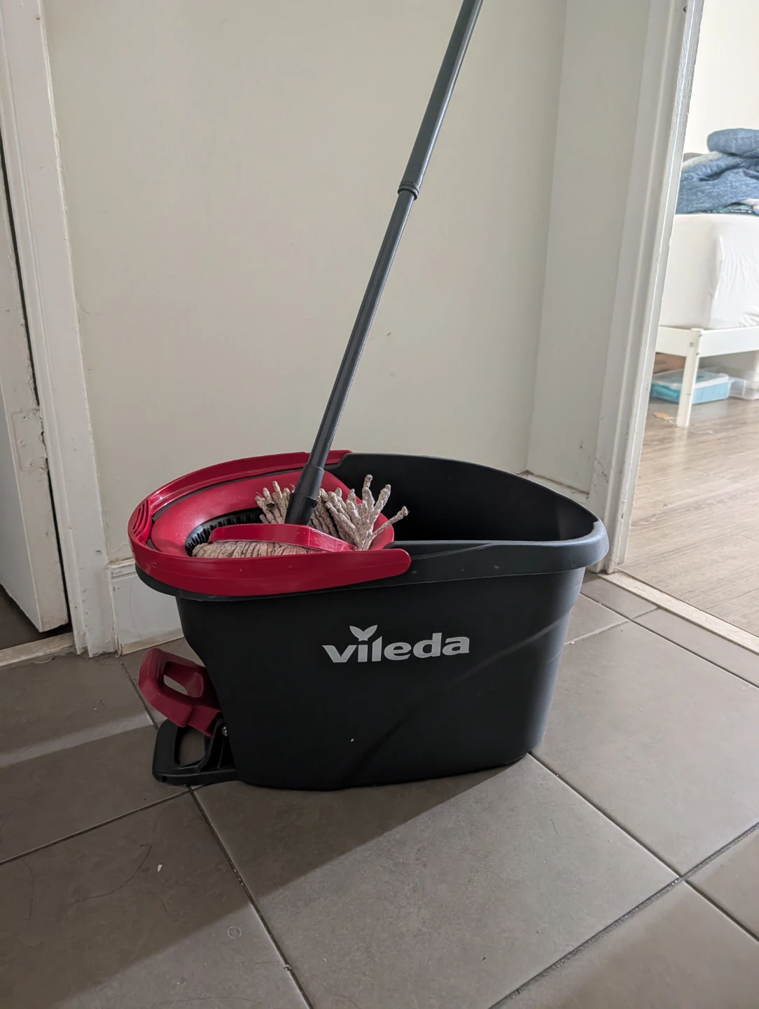 Vileda Spin and Clean Mop and Bucket Set - photo 2