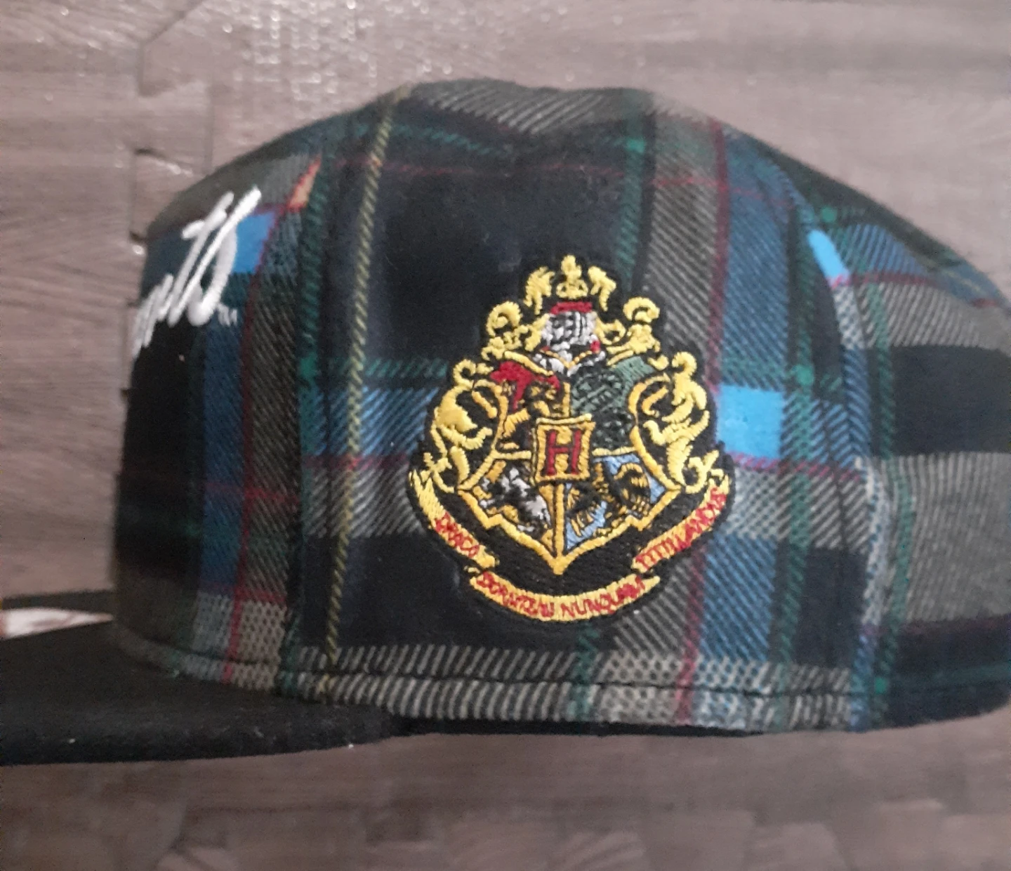 Harry Potter Hogwarts Plaid Snapback Cap BRAND NEW $5 - photo 4