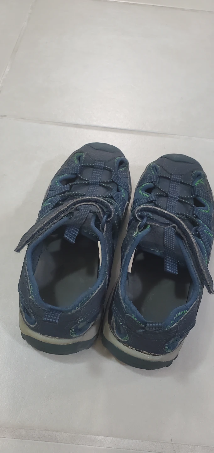 Kids closed-toe sandals - photo 4