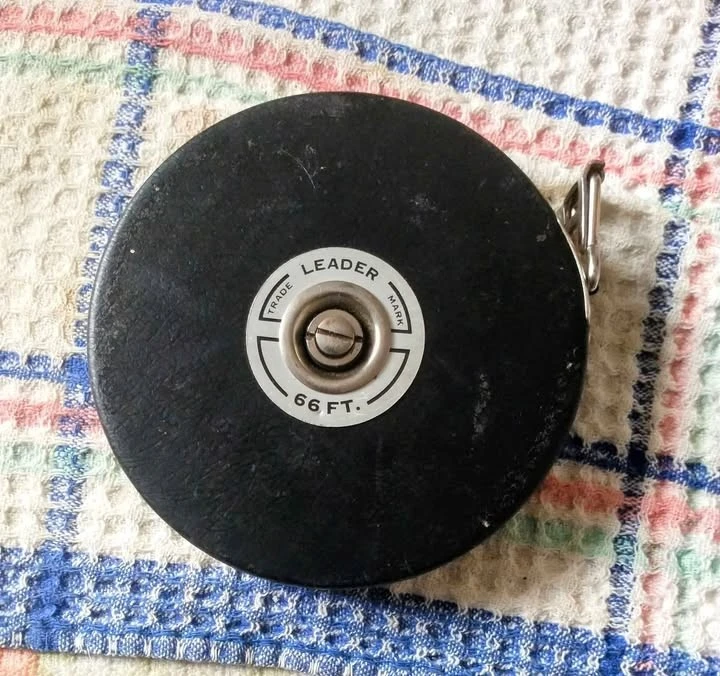 Vintage Lufkin Leader Chrome Clad Tape Measure - photo 2