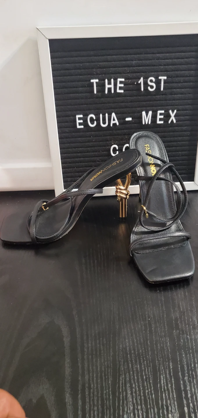 Fashion Nova Black Strappy Heels no box - photo 5