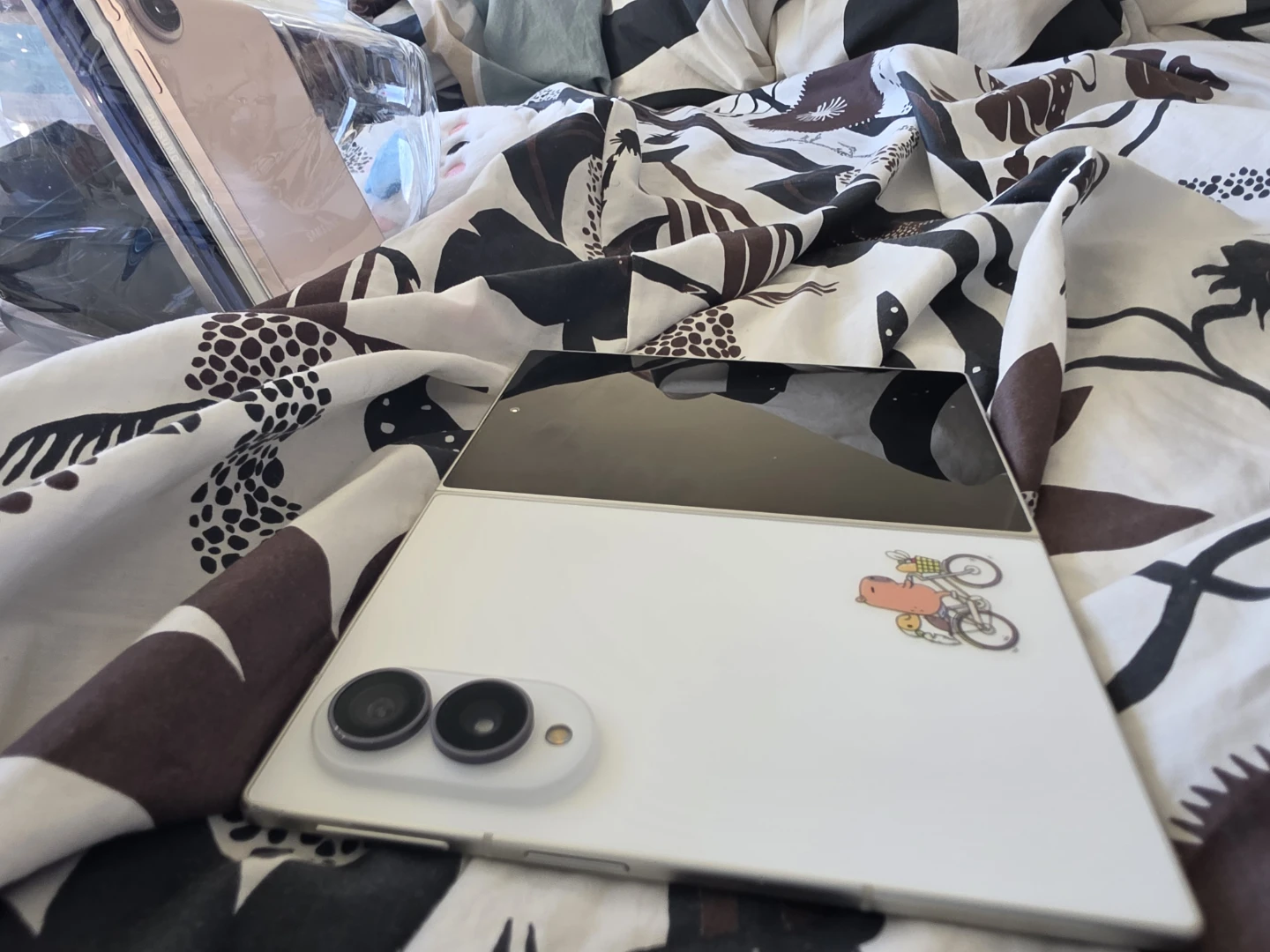 Samsung Galaxy Z Fold8 White - photo 2