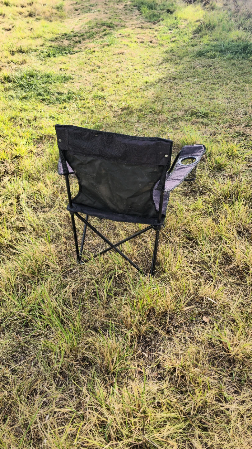 Black foldable outdoor camping chair - photo 2