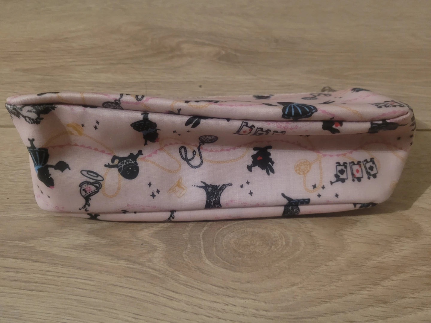 Dolly Club Alice in Wonderland Pencil Case - photo 5