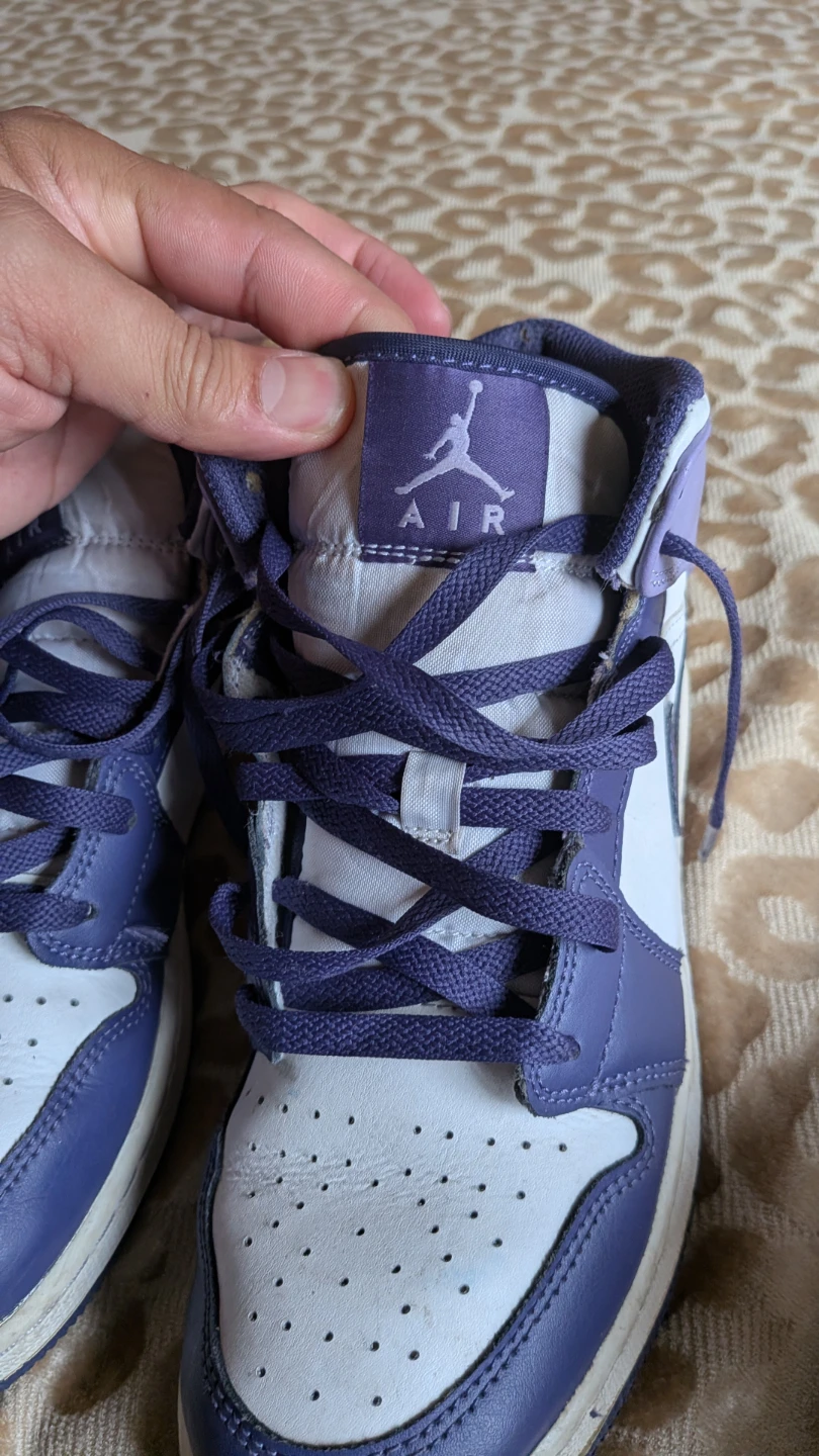 Air Jordan Mid Purple Sneakers (Sold As Is) Size 7Y - photo 5