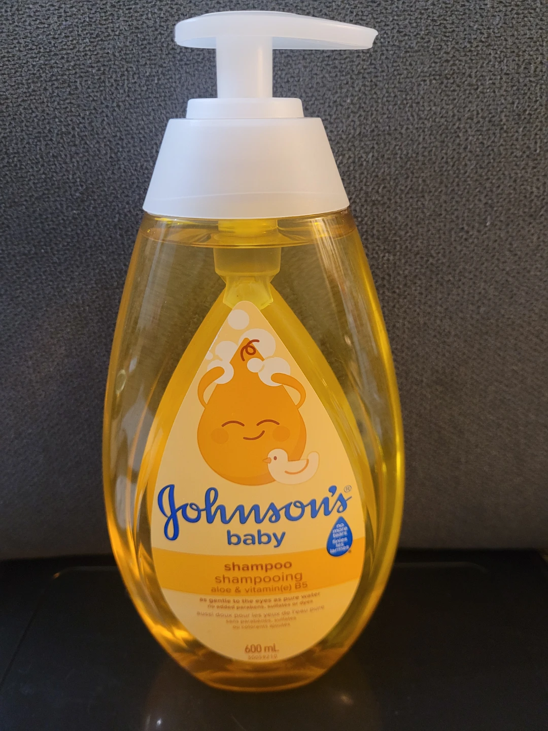 Johnson's Baby Shampoo 600ml
