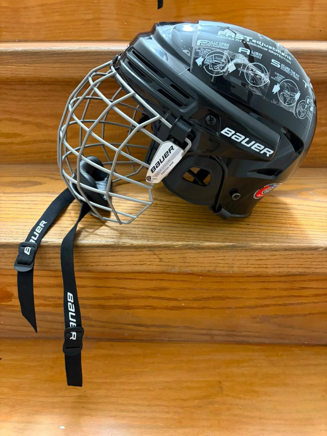 Bauer Hockey Helmet with Face Mask Unused - photo 2