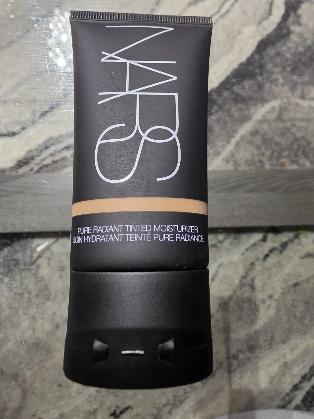 NARS Pure Radiant Tinted Moisturizer - Medium 2 Annapurna - photo 3