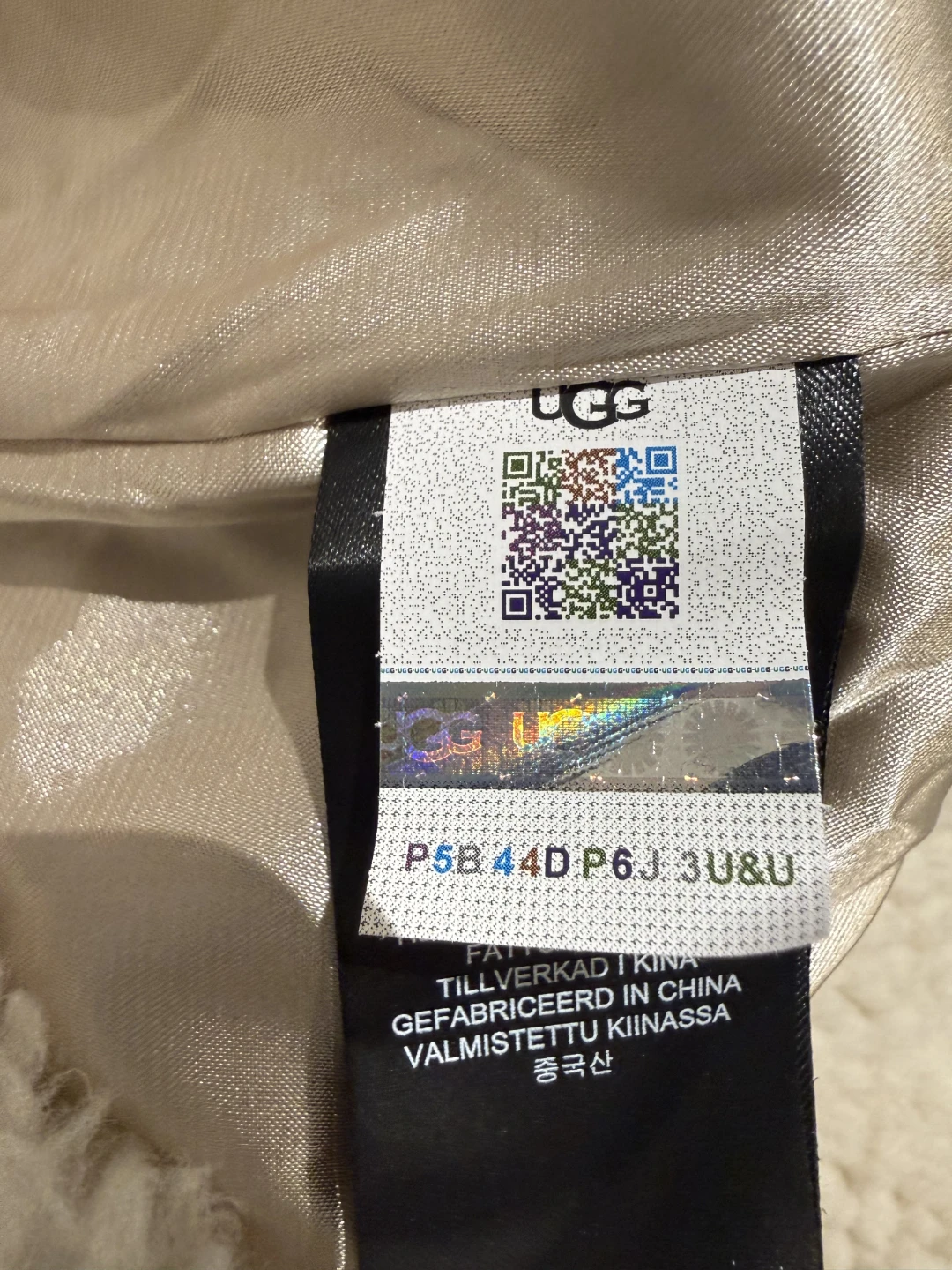 UGG White Sherpa Jacket - photo 4