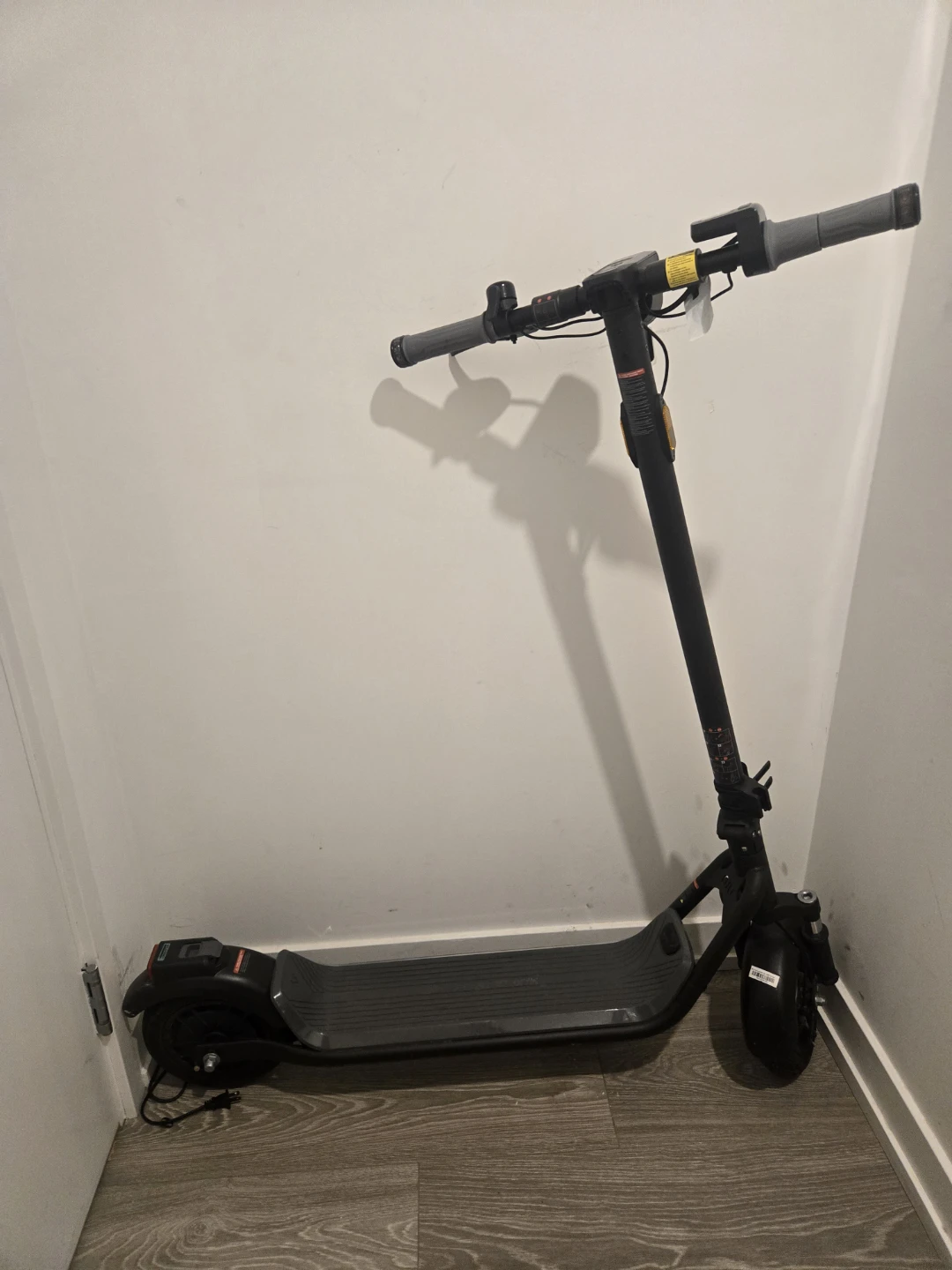 NIU KQi 100F Electric Scooter 28km/h | Range 29km × 1 Gray