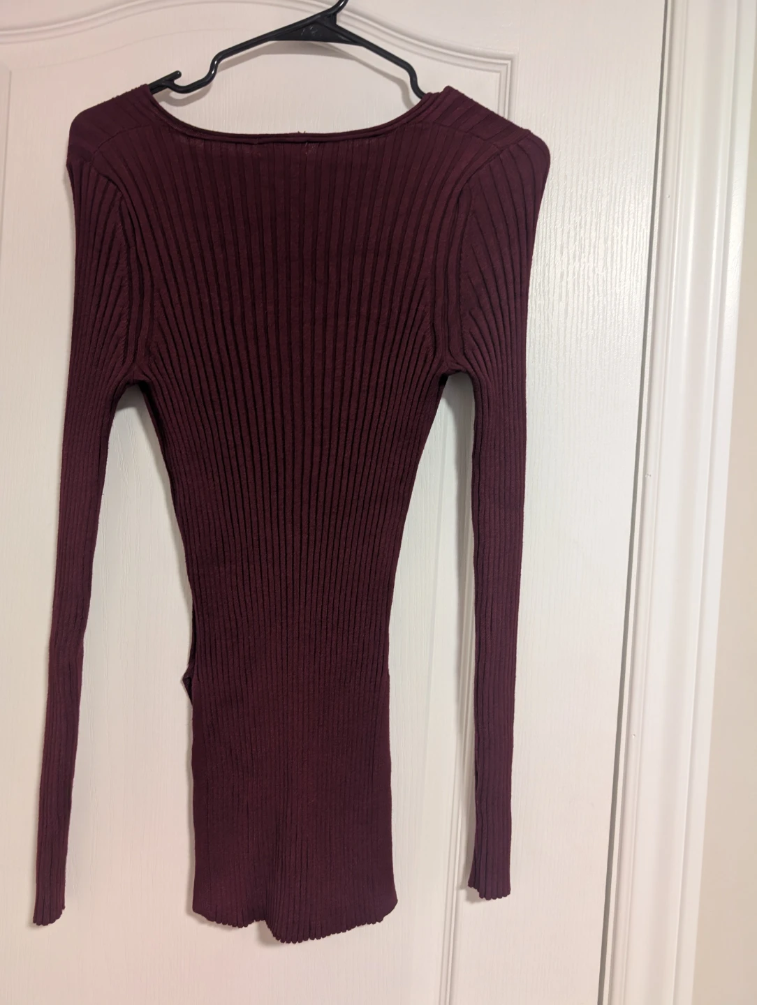 Maroon Ribbed V-Neck Long Sleeve Top - photo 2