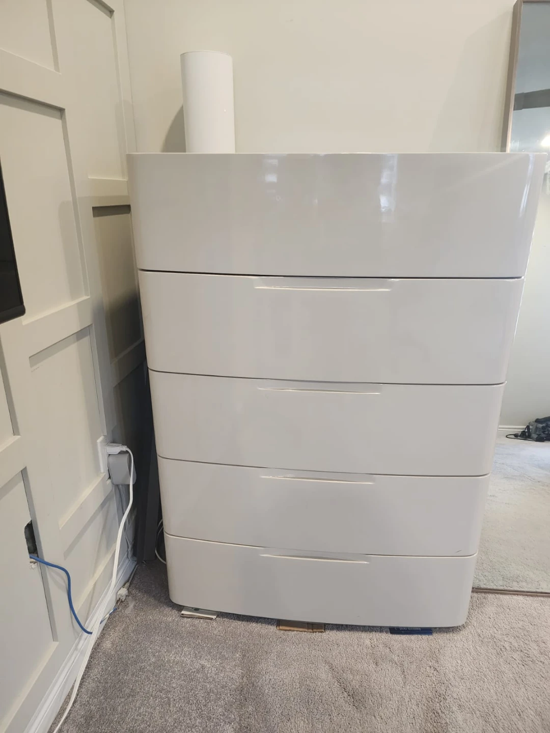 Light Grey Queen Set – LED Bed, Dresser, Mirror, Chest $850