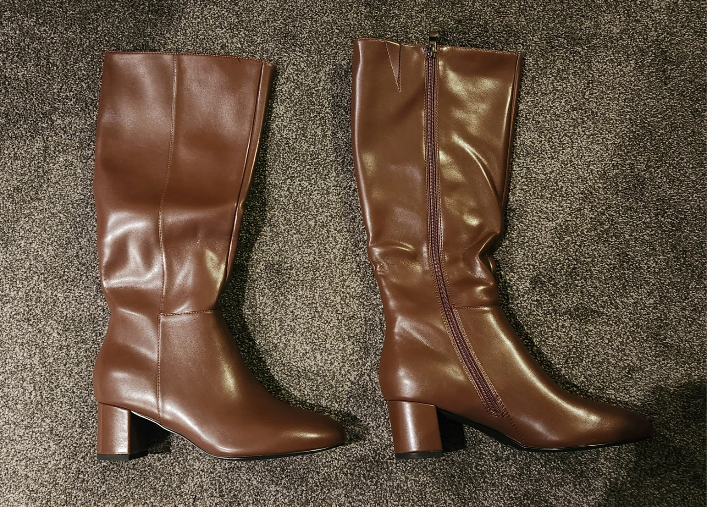 Brown knee-high block heel boots - photo 3