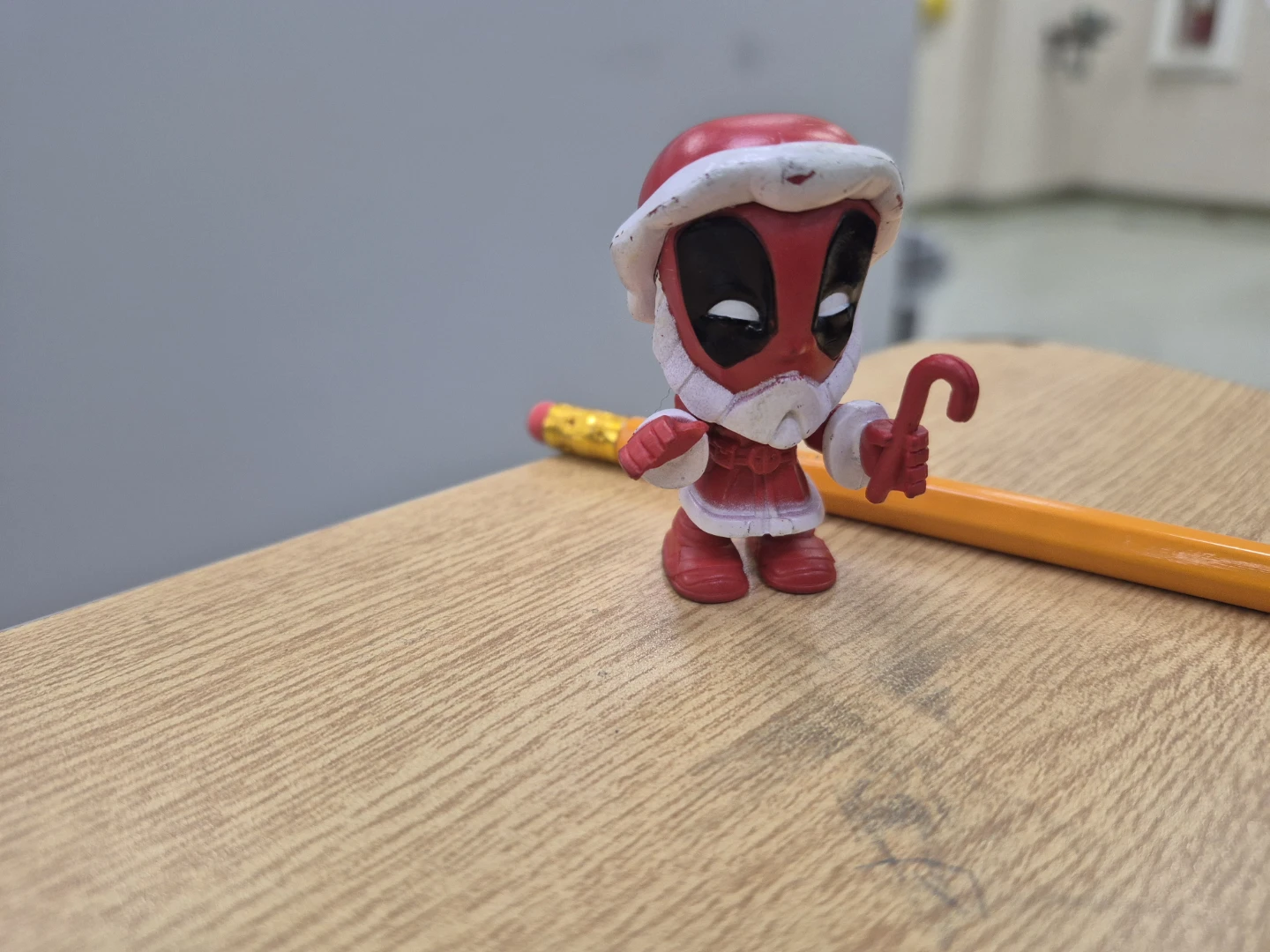 Deadpool Santa Claus Mini Figure