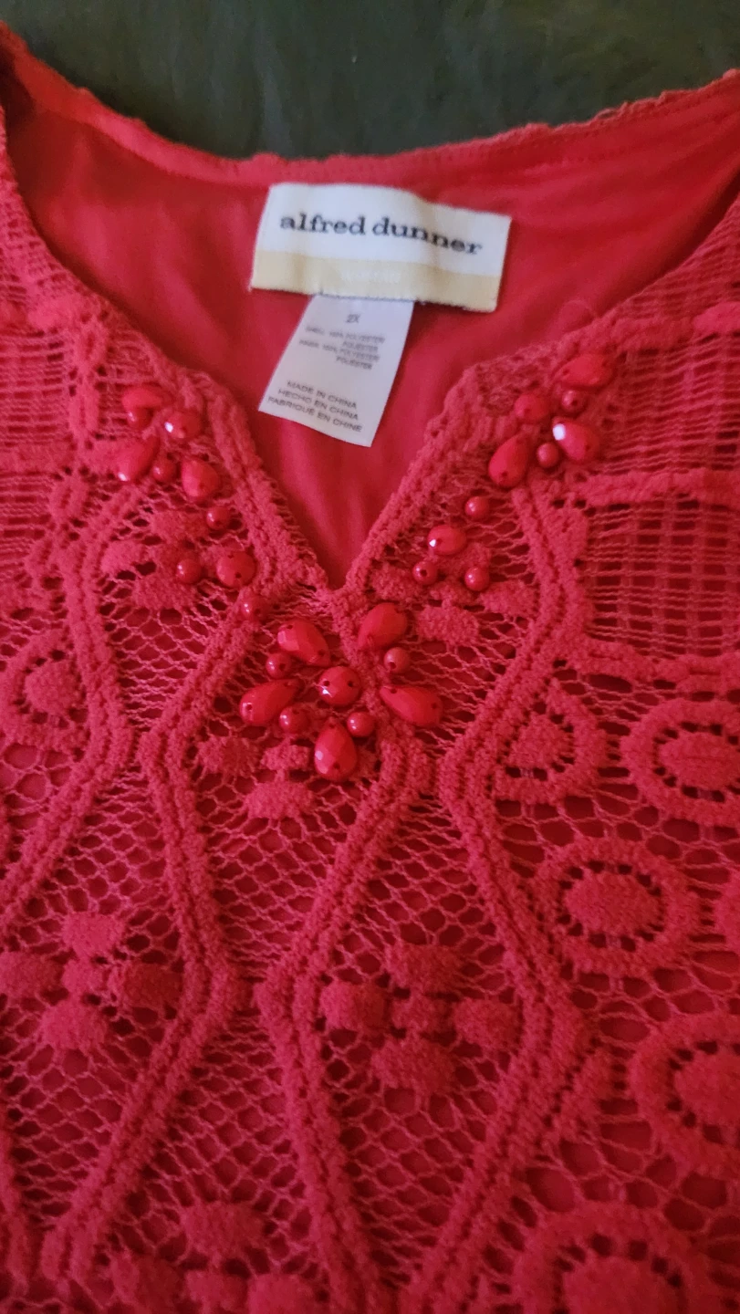Alfred Dunner Red Lace Top - photo 2